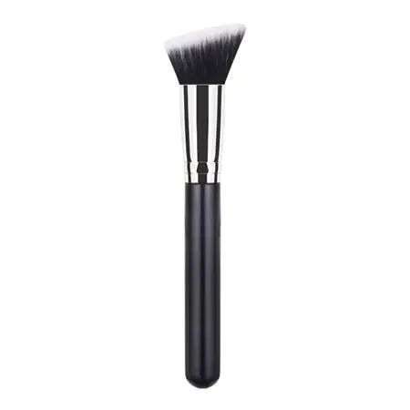 Technique PRO 107 Angled Foundation Brush
