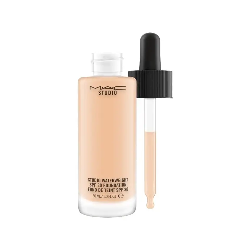 MAC Studio Waterweight SPF 30 Foundation NC20 30ml