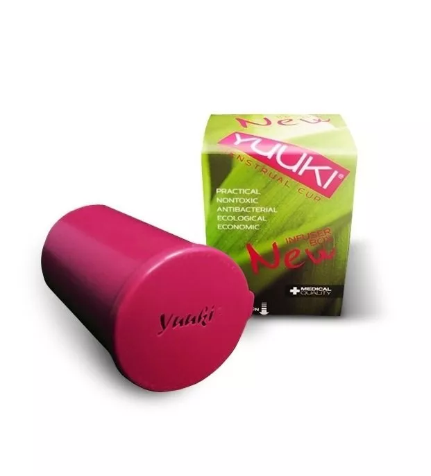 Yuuki Steriliseringsbæger - lyserød - til nem sterilisation af koppen
